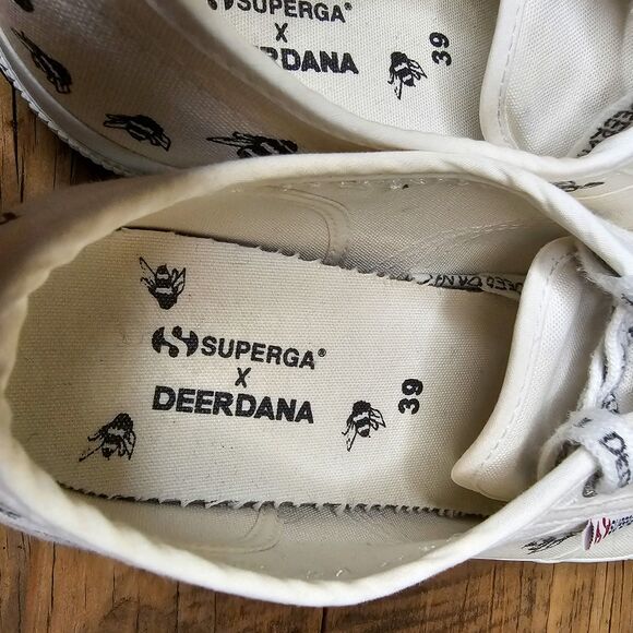 Superga X DeerDana White Canvas Bee & Flower Sneaker Size 8 Style# S00E1E0 - Picture 9 of 11
